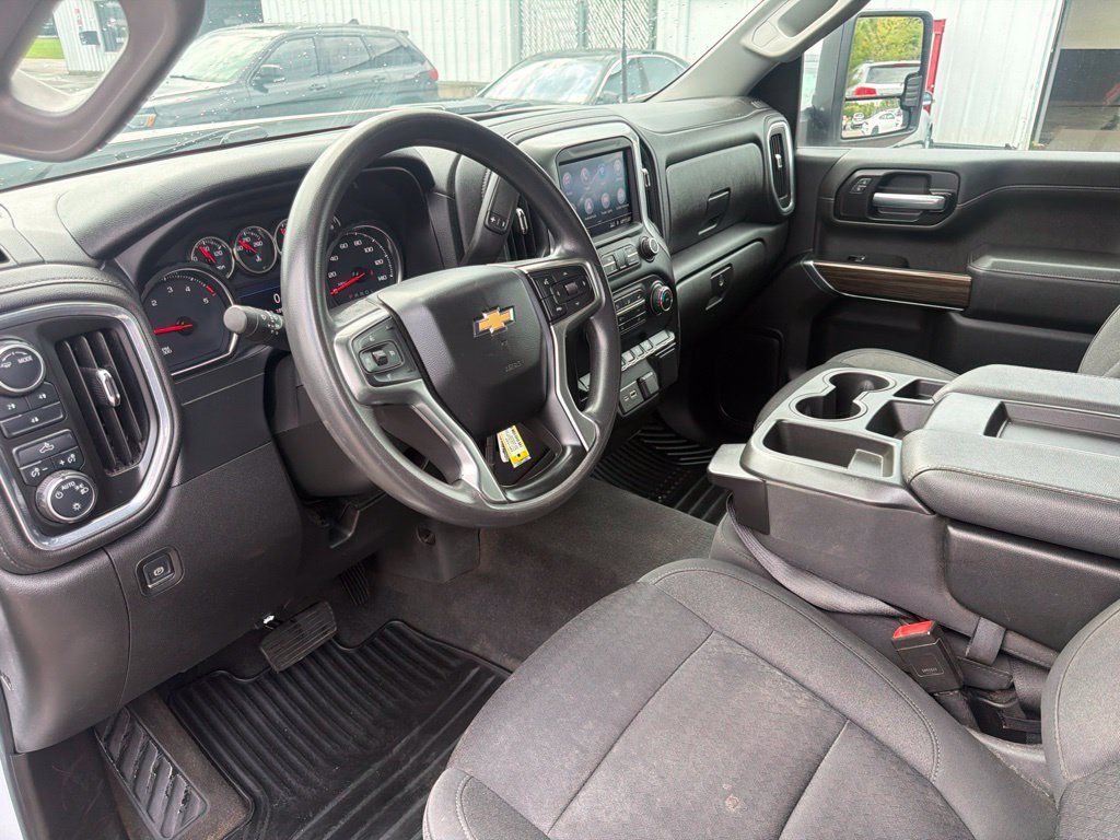Used 2021 Chevrolet Silverado 2500 LT w/ Z71 Off-Road Package AWD/4WD image 18