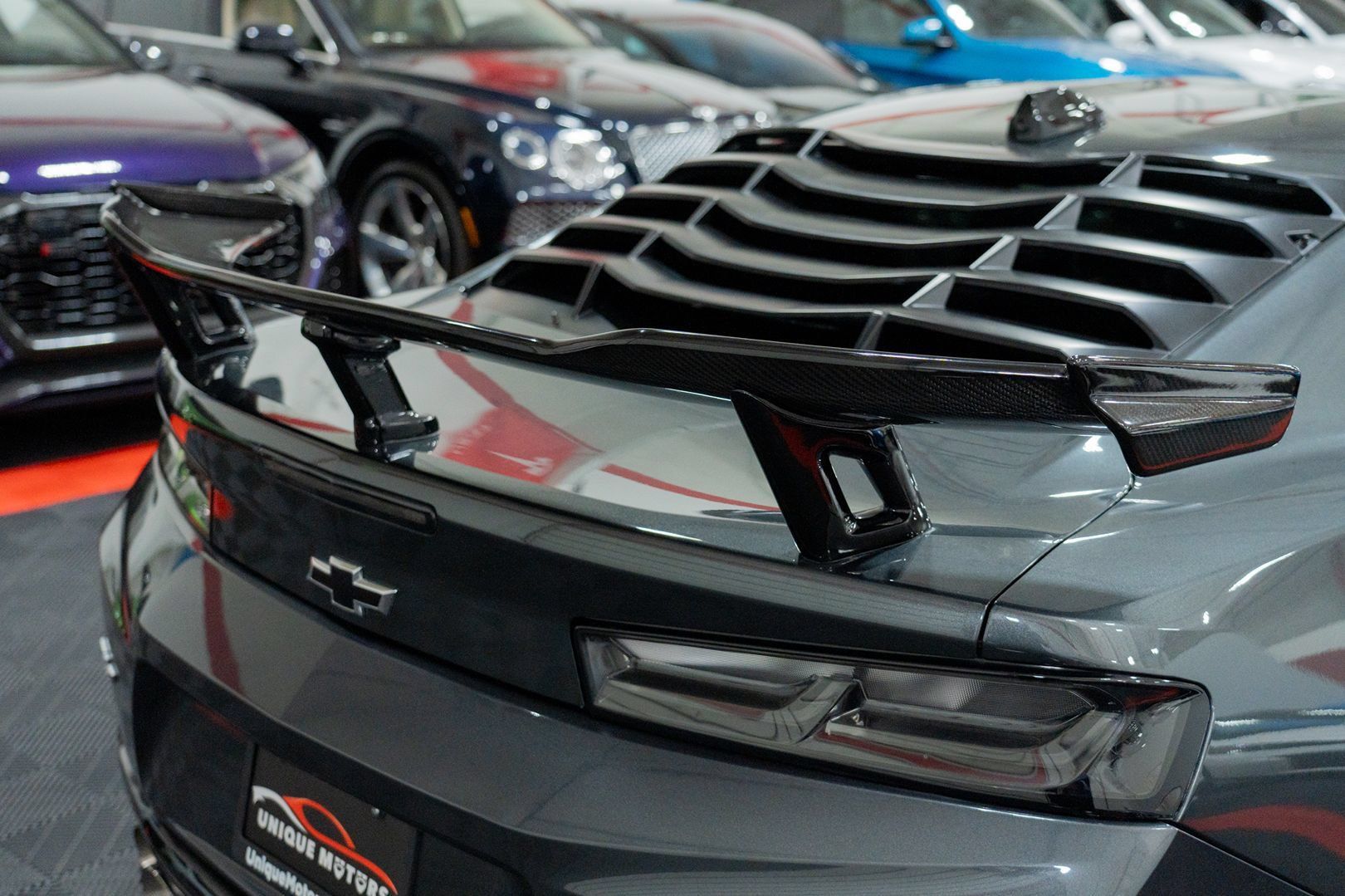 Used 2018 Chevrolet Camaro ZL1 RWD image 9