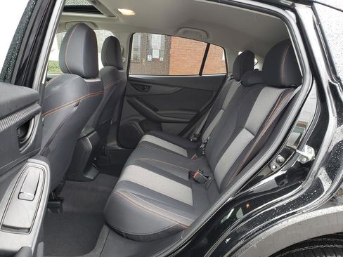 Used 2023 Subaru Crosstrek 2.0i Premium image 11