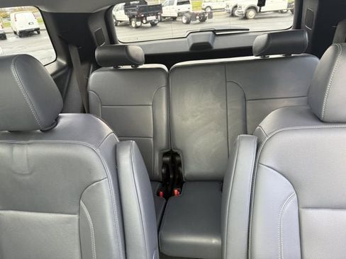 Used 2021 Chevrolet Traverse Premier image 12