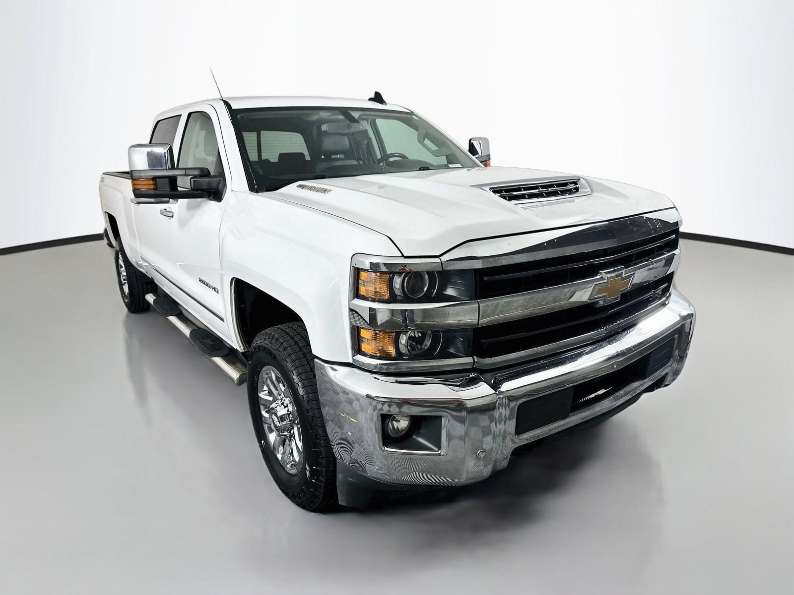 Used 2018 Chevrolet Silverado 2500 LTZ w/ Duramax Plus Package AWD/4WD image 1