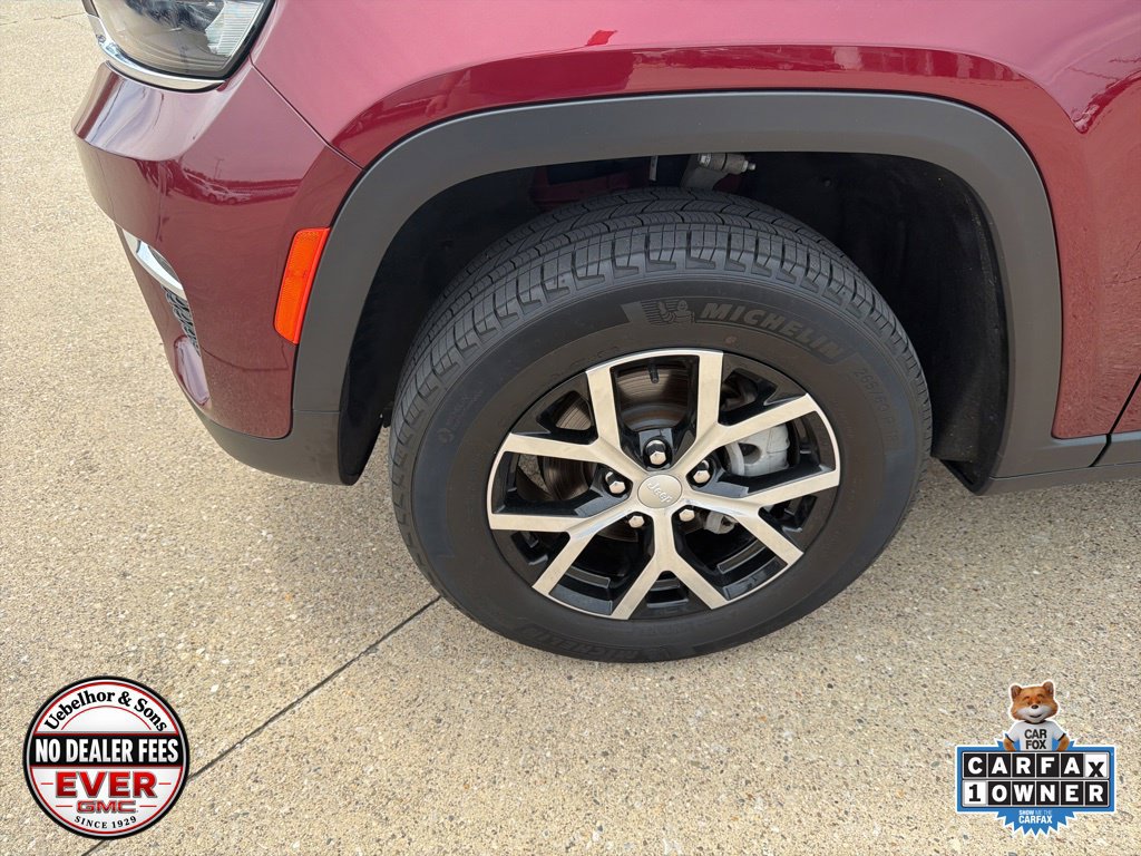 Used 2023 Jeep Grand Cherokee Limited w/ Trailer Tow Prep Group (B) AWD/4WD image 15