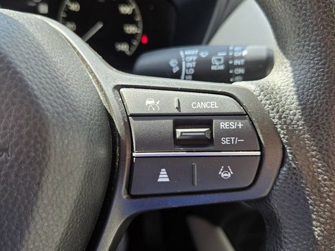 Certified 2025 Honda HR-V LX image 24