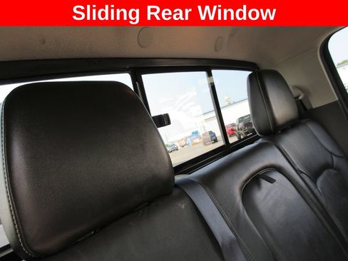 Used 2016 Nissan Frontier PRO-4X AWD/4WD image 26