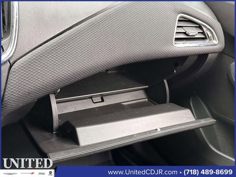 Used 2017 Chevrolet Cruze LT w/ Convenience Package image 24