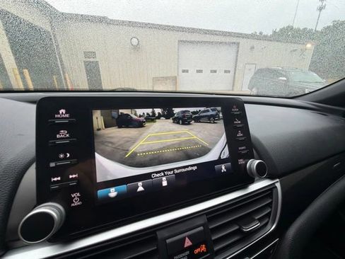 Used 2021 Honda Accord Sport image 22