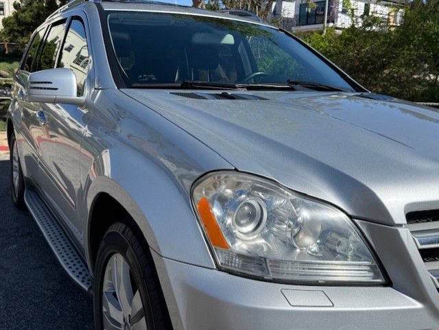Used 2011 Mercedes-Benz GL 450 4MATIC image 11