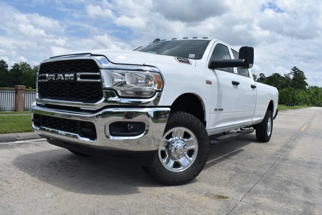 Used 2022 RAM 2500 Tradesman w/ Chrome Appearance Group AWD/4WD image 5