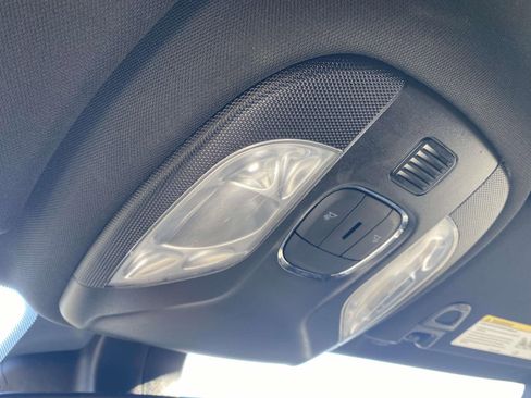 Used 2024 Jeep Compass Latitude image 28