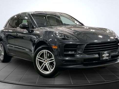 Used 2020 Porsche Macan w/ Premium Package Plus AWD/4WD image 14