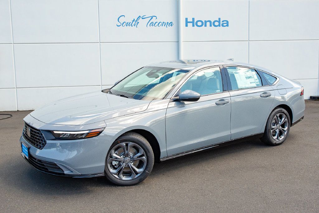 New 2026 Honda Accord EX-L image 2