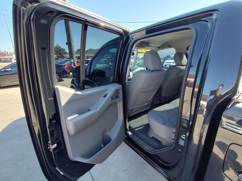 Used 2020 Nissan Frontier SV RWD image 26