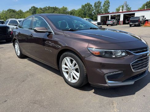 Used 2016 Chevrolet Malibu LT FWD image 12