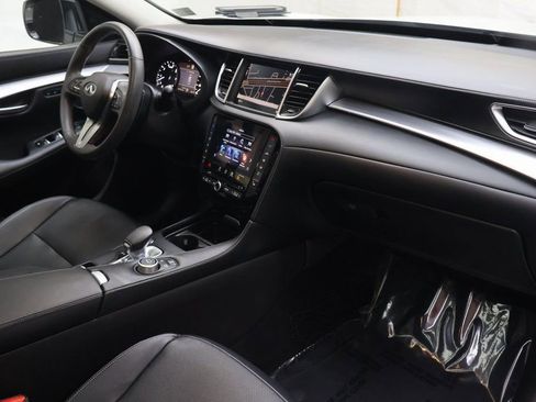 Used 2021 INFINITI QX50 Essential w/ Convenience Package AWD/4WD image 11