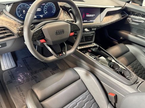 Used 2025 Audi RS e-tron GT performance AWD/4WD image 9
