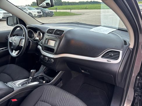 Used 2016 Dodge Journey SE w/ Popular Equipment Group AWD/4WD image 24