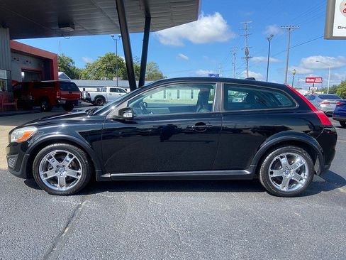 Used 2011 Volvo C30 FWD image 2