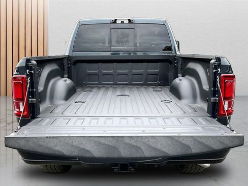 New 2026 RAM 2500 Big Horn AWD/4WD image 24