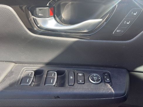 Used 2023 Honda CR-V EX-L image 13