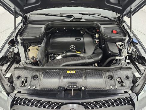 Used 2022 Mercedes-Benz GLE 350 w/ AMG Line Exterior image 17