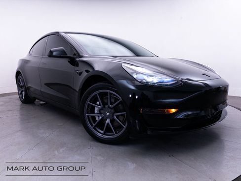 Used 2023 Tesla Model 3 Standard Range RWD image 1