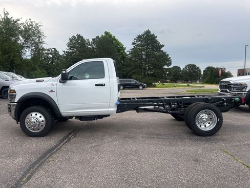 New 2025 RAM 5500 Tradesman image 4