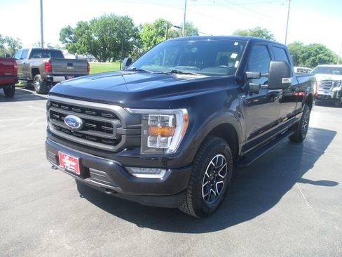 Used 2022 Ford F150 XLT w/ Equipment Group 302A High AWD/4WD image 12