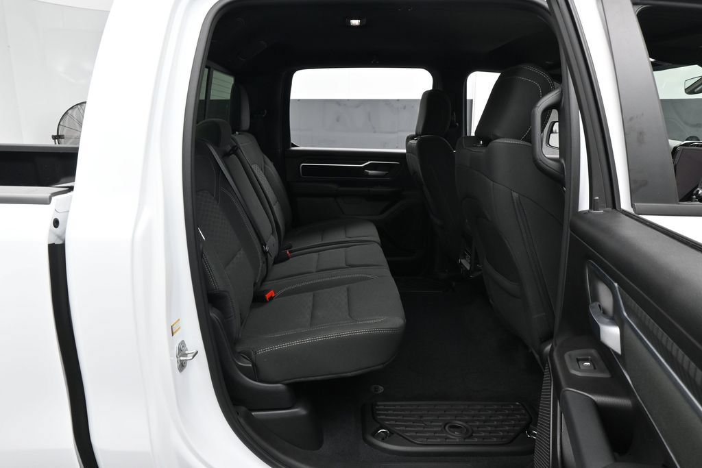 Used 2025 RAM 1500 Big Horn AWD/4WD image 34