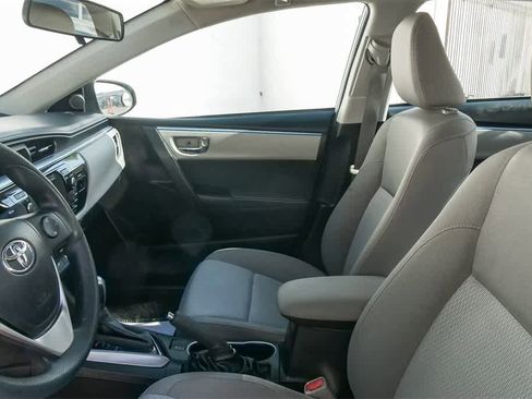 Used 2016 Toyota Corolla LE image 18