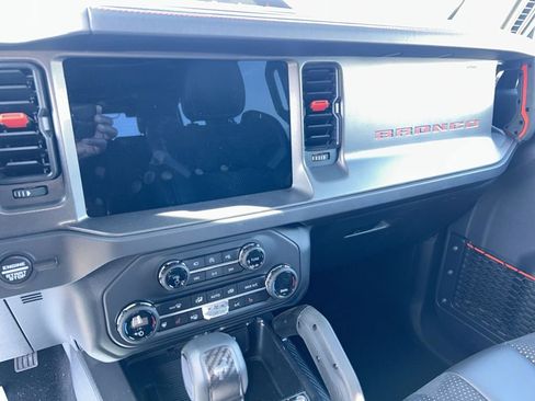 Used 2025 Ford Bronco Raptor AWD/4WD image 10