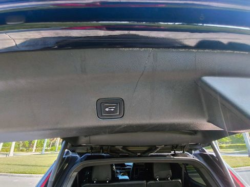 Used 2022 Cadillac Escalade ESV Luxury RWD image 58