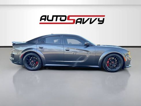 Used 2022 Dodge Charger Scat Pack RWD image 8