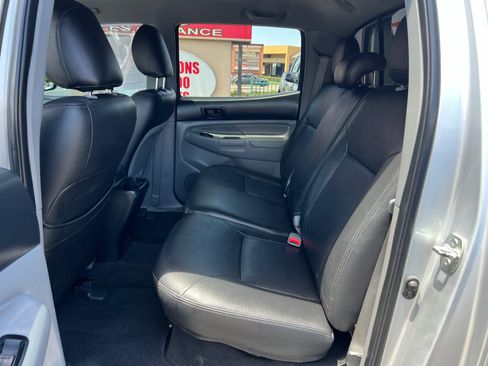 Used 2013 Toyota Tacoma PreRunner w/ SR5 Pkg RWD image 25