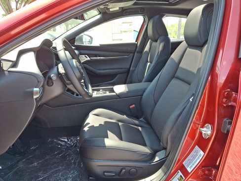 New 2026 MAZDA MAZDA3 Hatchback w/Premium Plus Pkg AWD/4WD image 9