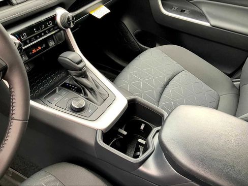 New 2025 Toyota RAV4 XLE image 7