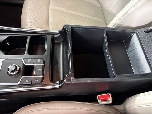 Used 2022 Kia Sorento S FWD image 31