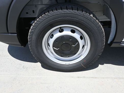 New 2025 Ford Transit 250 148 Medium Roof w/ Load Area Protection Package RWD image 10