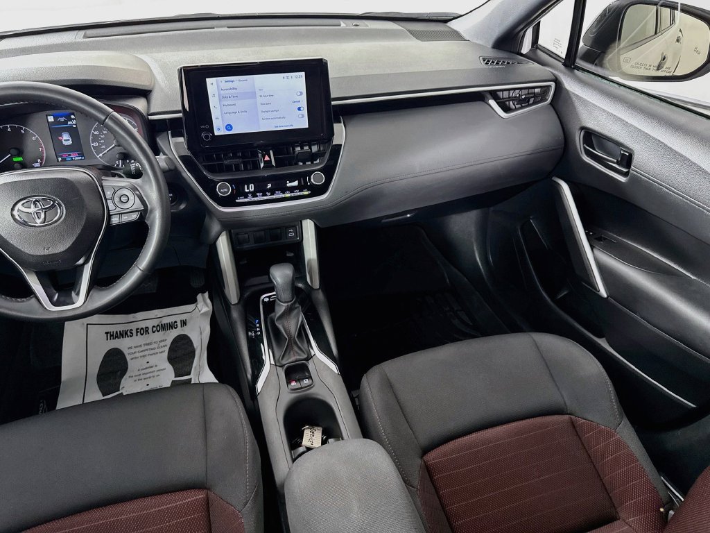 Used 2025 Toyota Corolla Cross AWD Hybrid image 27
