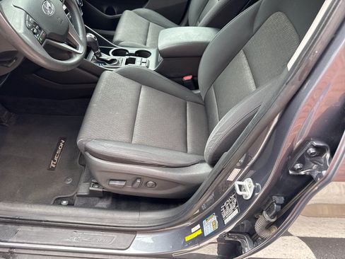 Used 2017 Hyundai Tucson SE w/ SE Popular Package 02 AWD/4WD image 17