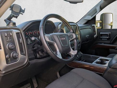 Used 2017 GMC Sierra 1500 SLE w/ SLE Value Package image 9