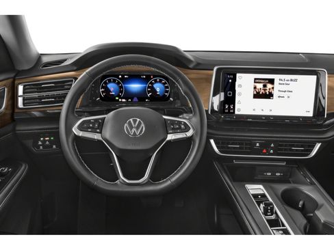 Used 2025 Volkswagen Atlas SE image 5