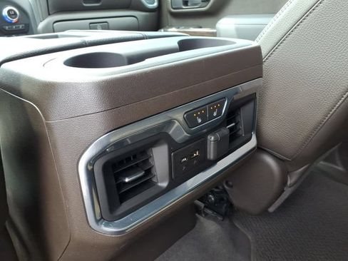 Used 2022 GMC Sierra 2500 Denali AWD/4WD image 17