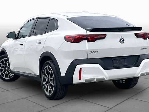 Certified 2025 BMW X2 xDrive28i AWD/4WD image 11