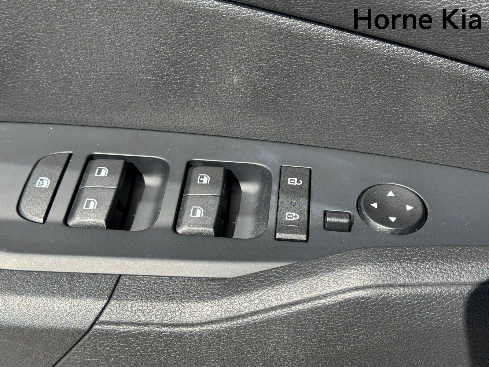 Used 2023 Kia Sportage LX FWD image 16