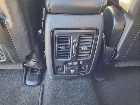 Used 2022 Dodge Durango GT image 23