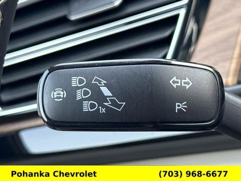 Used 2024 Volkswagen Atlas SE AWD/4WD image 11