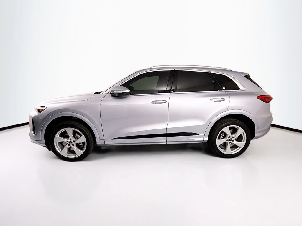 Used 2026 Audi Q5 Premium Plus w/ Premium Plus AWD/4WD image 8