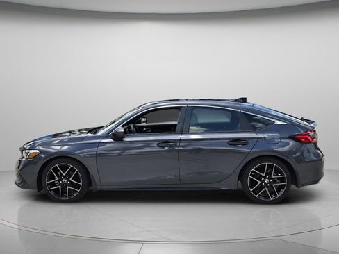 Certified 2024 Honda Civic Sport Touring image 5