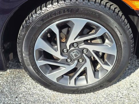 Used 2016 Honda Civic EX image 24