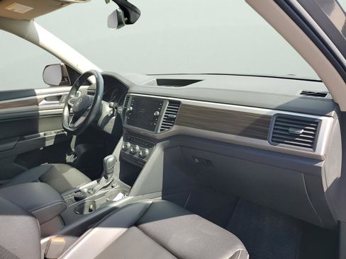 Used 2021 Volkswagen Atlas SE image 14